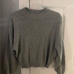 Abercrombie & Fitch Gray Crew Neck Sweater